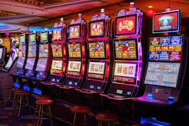 Live casino và table games tại sảnh game ope88 Việt Nam